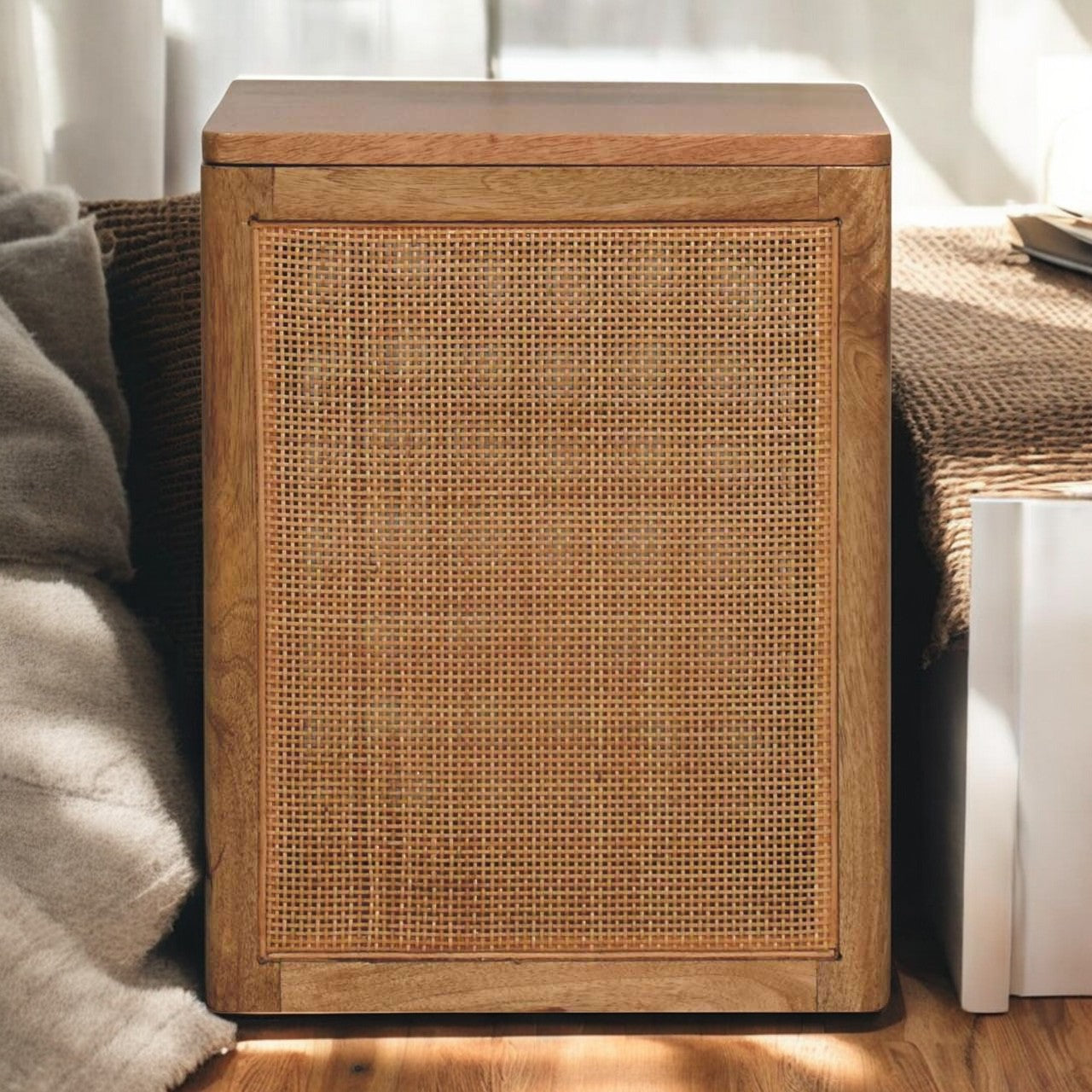 Larissa Storage Box