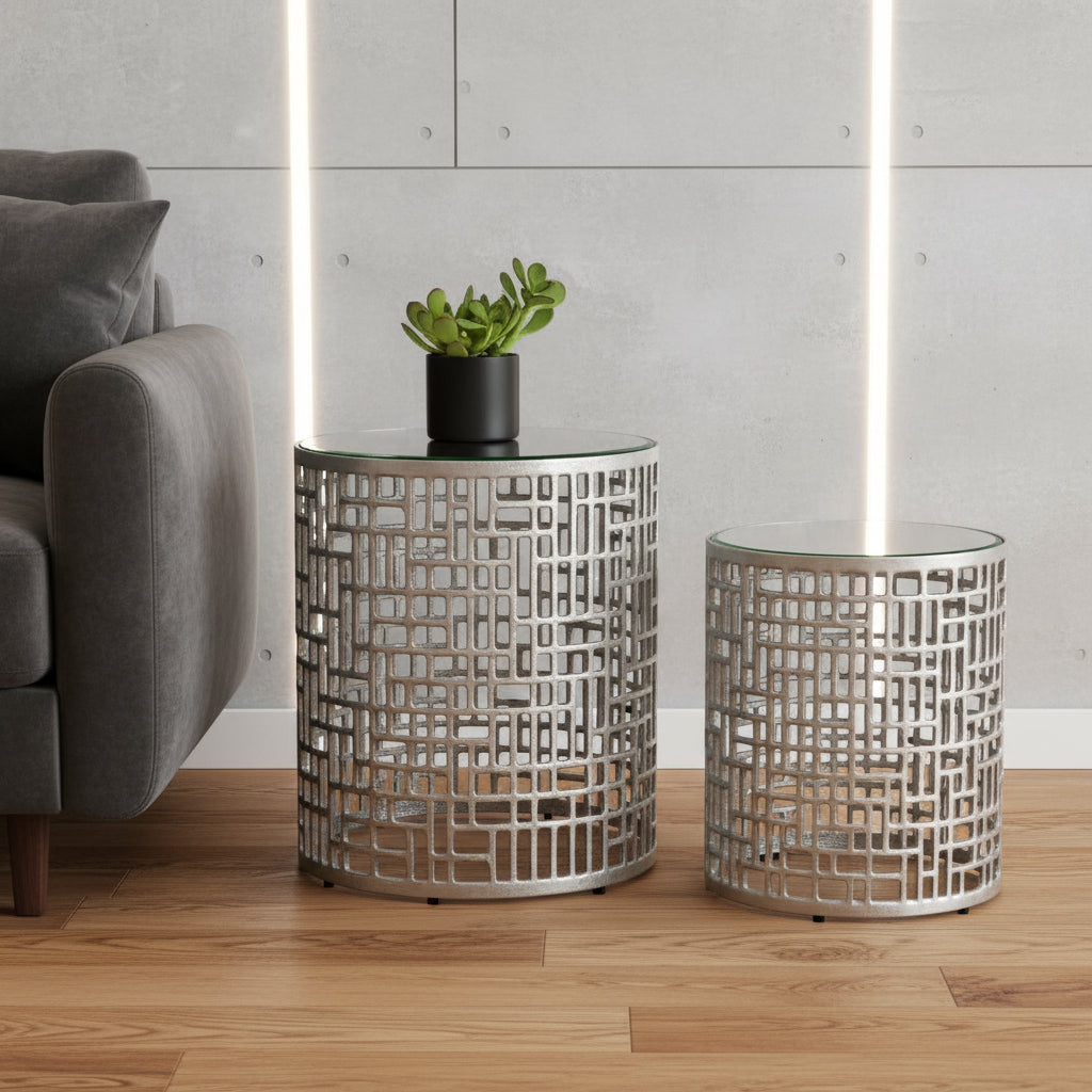 20" Silver Mirrored Glass And Aluminum Round Pedestal End Table