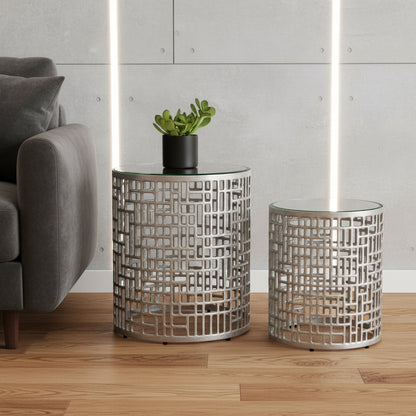 20" Silver Mirrored Glass And Aluminum Round Pedestal End Table