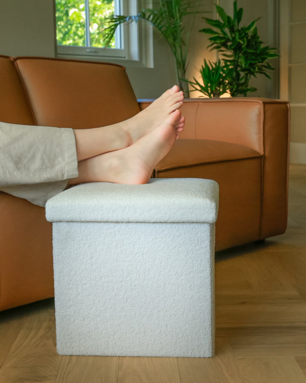 15" White Boucle Cube Storage Ottoman