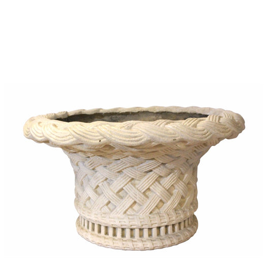 VICTORIA PLANTER